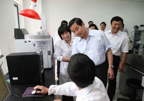 2011年7月20日，時(shí)任江蘇省副省長(cháng)史和平視察今世緣。