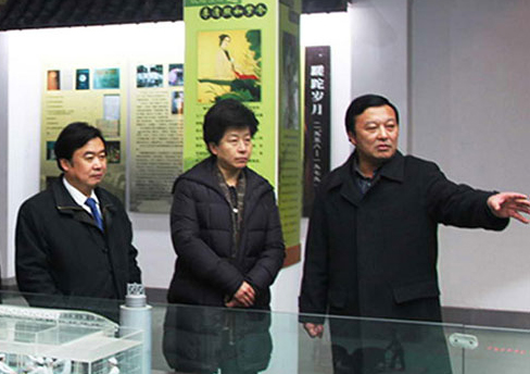 2011年1月16日，時(shí)任江蘇省委常委、紀委書(shū)記弘強視察今世緣。
