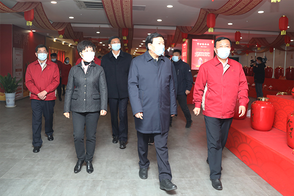 2021年2月3日，時(shí)任江蘇省委書(shū)記、現任第十四屆全國人大常委會(huì )委員、外事委員會(huì )主任委員婁勤儉視察今世緣酒業(yè)。